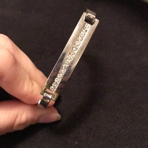 Silver clip bracelet